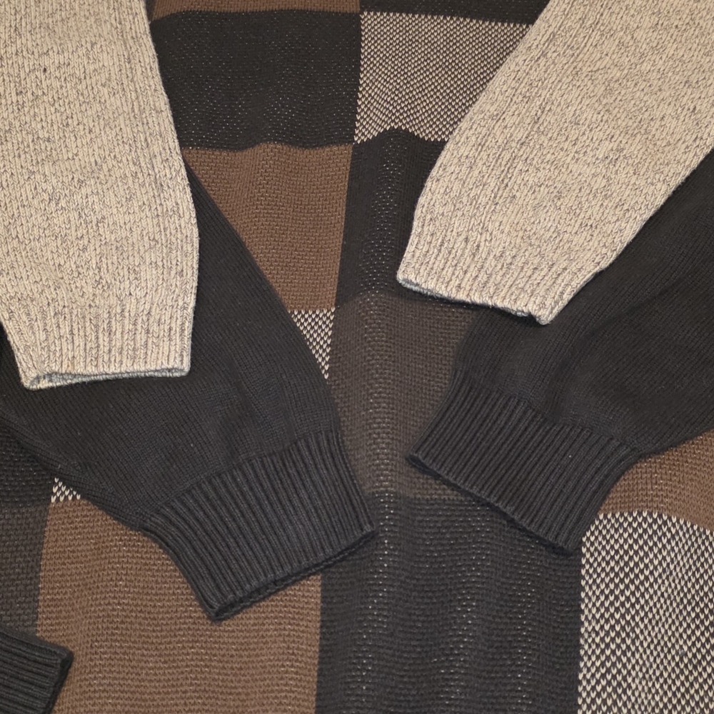 DOWNSIZING- 4 Men's Crewneck Sweaters in XXL